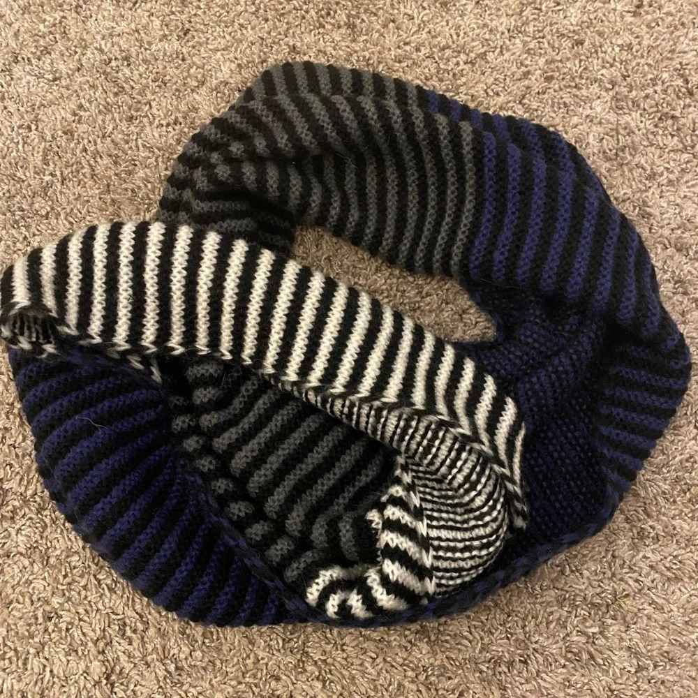 Infinity scarf